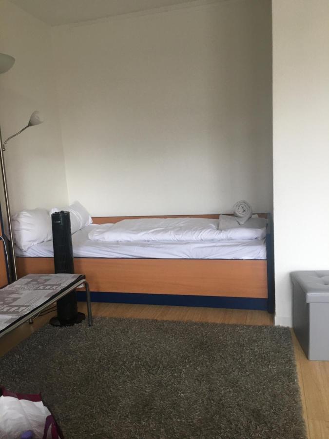Appartement Mauer Castle à Berlin Extérieur photo